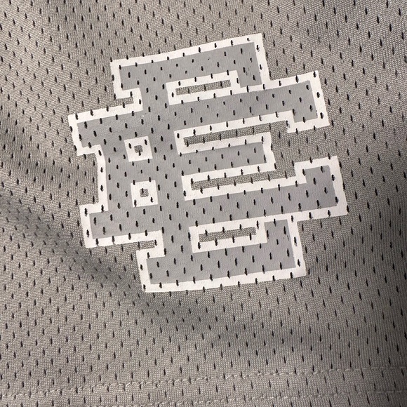 Eric Emanuel grey and white basic short - Picture 2 of 3